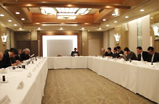 米田壯警察庁長官を囲む朝食会「最近の治安情勢について」